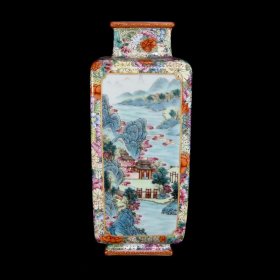 清乾隆万花粉彩山水亭台楼阁纹方瓶31.5×13.5厘米