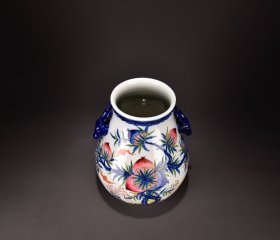 清乾隆斗彩榴开百子鹿头尊36x29厘米