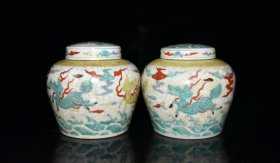 明成化斗彩开片麒麟纹天字罐一对14x14.5厘米