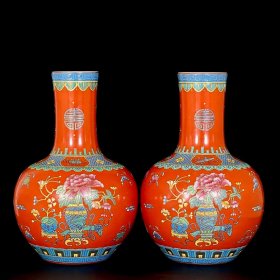 清康熙珊瑚红珐琅彩描金博古图纹天球瓶34x24厘米