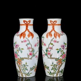 清雍正珐琅彩花鸟纹赏瓶24x11 厘米