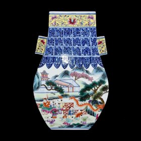 清乾隆青花粉彩婴戏纹贯耳方瓶34.5×21厘米