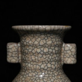 宋哥窑贯耳瓶16.8x9厘米
