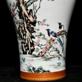 清雍正 粉彩描金花鸟纹梅瓶30.8x18厘米