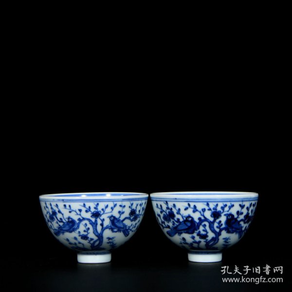 明永乐青花花鸟喜上眉梢纹鸡心杯一对5.8x9.6 厘米