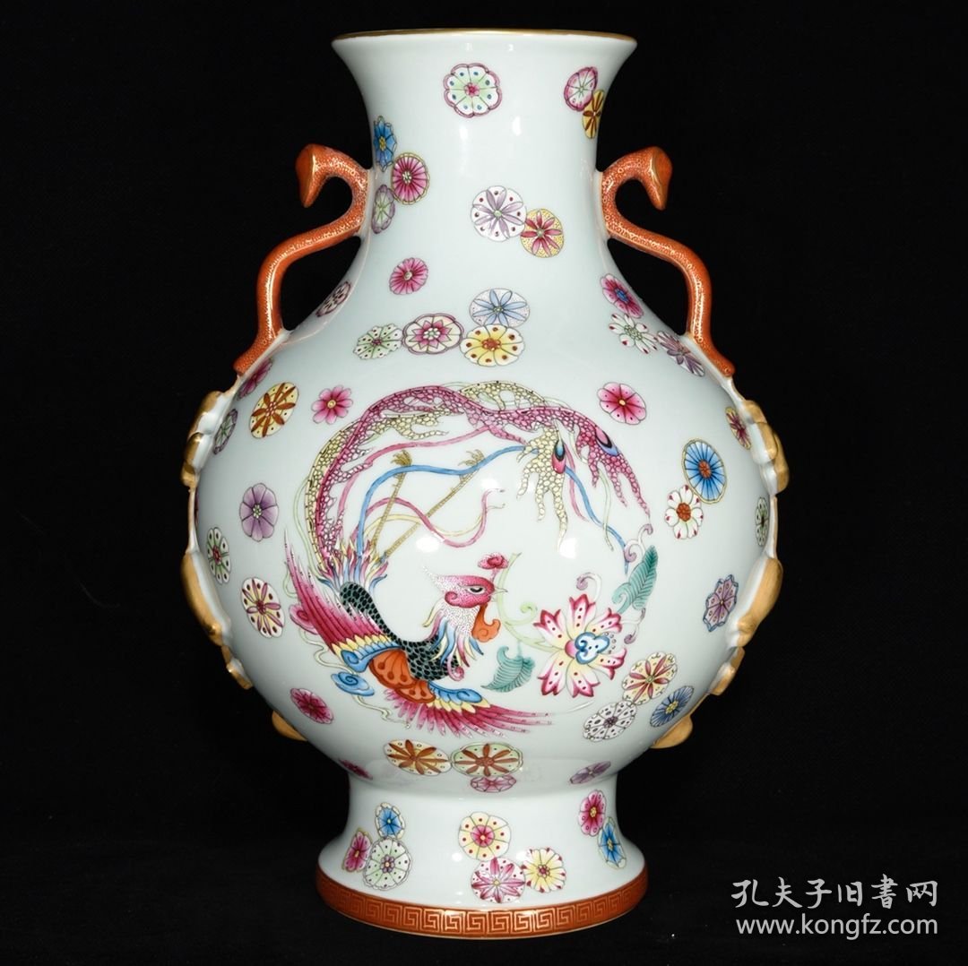 清乾隆粉彩皮球花团凤纹如意耳瓶31.5×23厘米