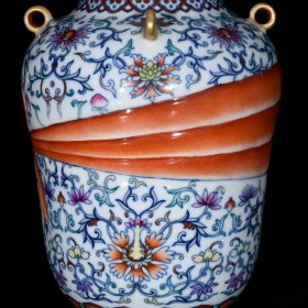 清乾隆青花斗彩绶带缠枝花卉纹盖尊