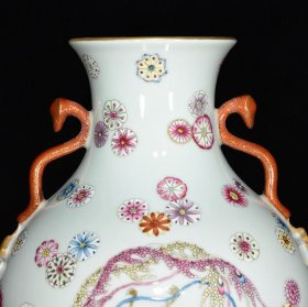 清乾隆粉彩皮球花团凤纹如意耳瓶31.5×23厘米