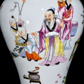清乾隆珐琅彩人物故事纹梅瓶36.5×25厘米