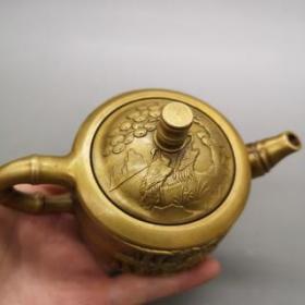 黄铜酒壶 纯铜 器型厚重 形制端正 包浆温润 色泽雅致 古意盎然