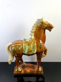 唐三彩陶瓷马摆件经典中式