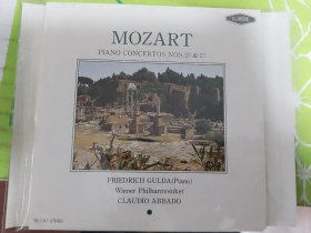 古典CD 莫扎特钢琴协奏曲25和27 古尔达 9品
实物图 原版 版本自辨 价格已考虑品相 完美主义者勿扰 M