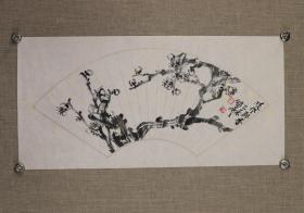 中国工艺美术学会会员，高级工艺美术师，湖北省美术家协会会员 汪啸云 梅花镜片  32×64.5镜片