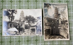 老照片：（苏州）虎丘留影2张合售/背题（时间）：1947年、1950年