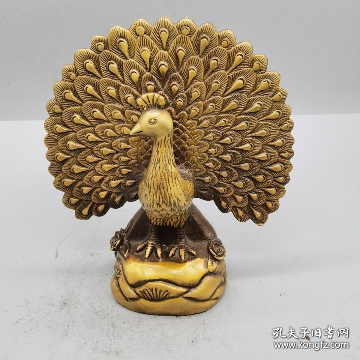 精品铜器 黄铜孔雀摆件，器型优美厚重，包浆自然温润，保存良好