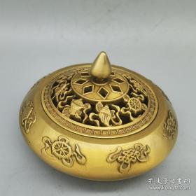 精品铜器 黄铜雕刻香炉，器型厚重，形制端正；包浆温润，色泽雅致，古意盎然，品相极好