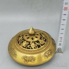 精品铜器 黄铜雕刻香炉，器型厚重，形制端正；包浆温润，色泽雅致，古意盎然，品相极好