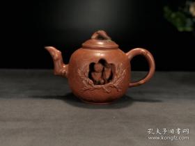 宜兴紫砂壶 品名：童子寿桃壶 底款：邵友亭