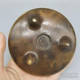 精品铜器 黄铜雕刻香炉，器型厚重，形制端正；包浆温润，色泽雅致，古意盎然，品相极好