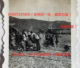 老照片：浙江台州专区—象山县石浦镇东门岛，渔业庄（东门渔村被誉为“浙江渔业第一村”），防台风。时间约1958年（参照同一批，藏家自鉴）。有背题。——备注：1954年4月，象山县划归舟山专区。1958年11月，属台州专区。1959年1月划入宁波专区。1983年7月划属宁波市管辖。【陌上花开—50年代—浙江气象观测—旧藏系列】