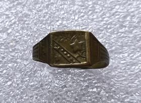 民清时期天宝款花卉图案铜戒指1个