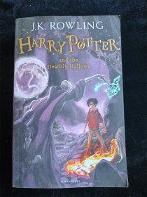 （英文版）Harry Potter and the Deathly Hallows（哈利·波特与死亡圣器）