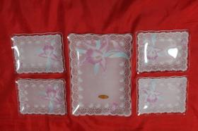 八十年代“申玻”牌薄型精美玻璃糖果盘，五只全套 老物件