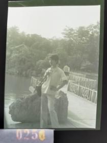 250 老照片底片 八十年大学生活系列 四川大学 青年游园