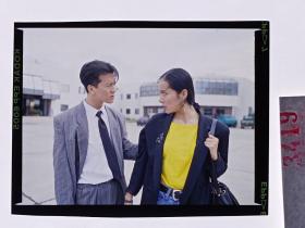 天 3419北京电影制片厂剧照 海报用图反转片 老表演艺术家明星美女 《神秘夫妻》是李子羽执导的剧情片，由蒋雯丽、贾宏声、赵成顺主演，于一九九一年上映---