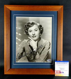 “百年最伟大女演员第11位” 芭芭拉·斯坦威克 签名黑白肖像照（照片约10英寸，装裱附框） 由国际三大权威签名鉴定公司之一PSA/DNA鉴定