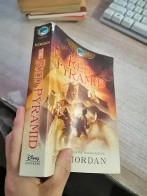 The Red Pyramid (The Kane Chronicles, Book 1)埃及守护神1:凯恩与邪神之塔