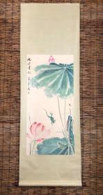 【江寒汀】 【精品绘画】 （1903年—1963年2月6日），名上渔，又名荻、庚元，笔名江鸿、石溪，字寒汀，号寒汀居士，画室称获舫，江苏常熟虞山镇人，近现代画家。十六岁从同里陶松溪习花鸟画，二十八岁开始卖画为生。中年流寓上海，曾任教于上海美术专科学校。中华人民共和国成立后为上海中国画院画师；为中国美术家协会会员，美协上海分会理事；曾任上海市第二、三届政协委员。