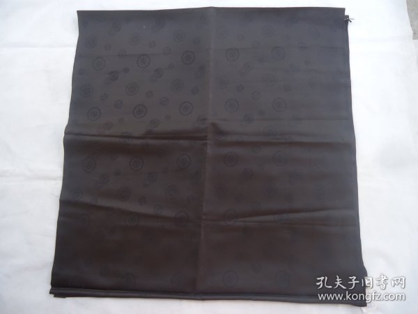 潮州市东风印染厂绸缎布料一块（库存）