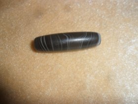 缠丝玛瑙天珠