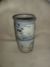 （明代）青花《花卉纹》筒瓶