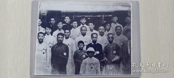 1920年天津学生和各界代表释放照片，其中有周恩来，及马骏等资料（附藏者照片）