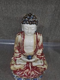 青花釉里红佛像
口径25cm
高度40cm