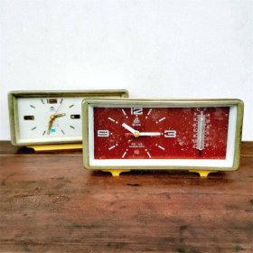 一拍堂 80年代闹钟摆件怀旧座钟古玩收藏上海出品国产老古董机械夜光钟表