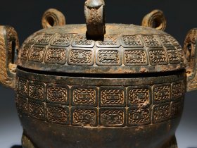 战国青铜炫纹墩