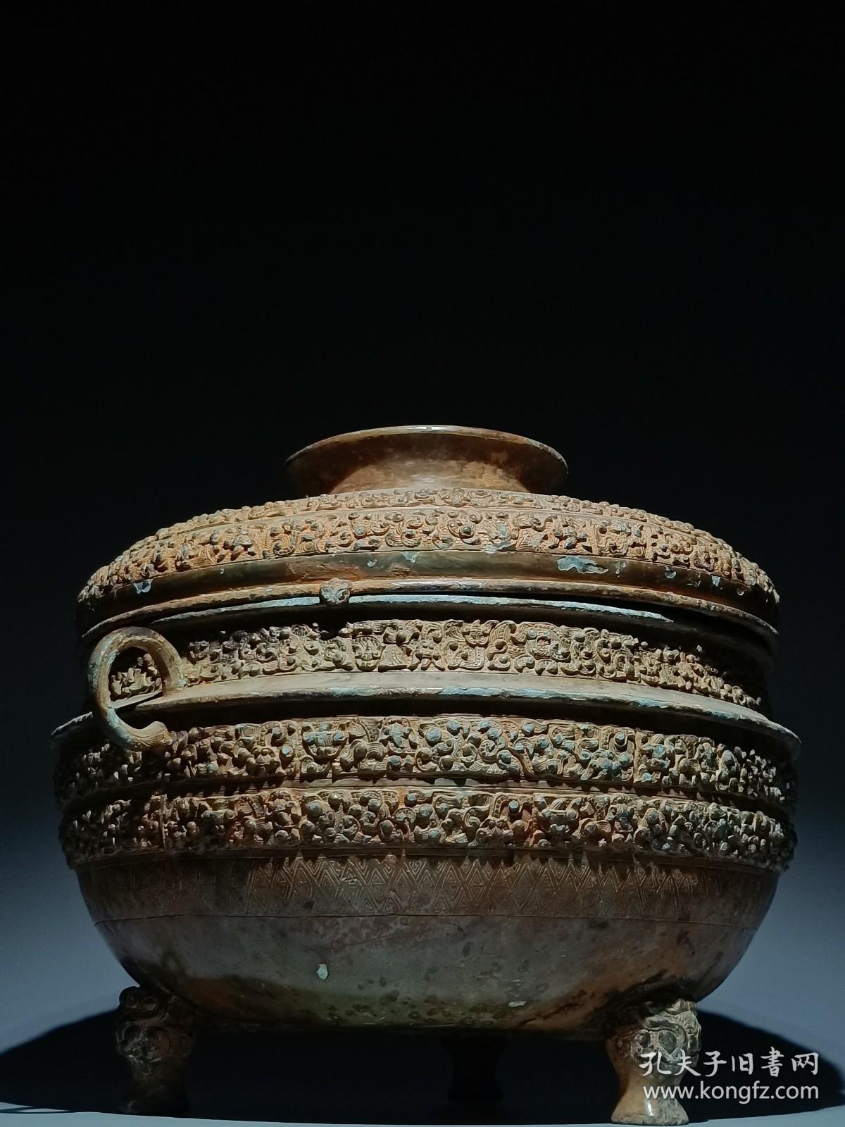 战国青铜蟠螭纹敦