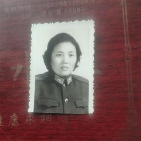 70--80年代女军人