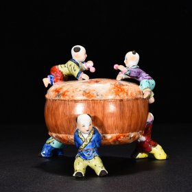 清雍正粉彩描金木纹婴戏鼓 高13厘米 宽13.5厘米 3900元