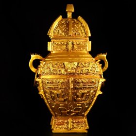 珍藏铜镀金防汉代尊瓶摆件
重量：2516克，高度：31cm，宽度：18cm。价格️:1760元