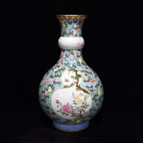 清乾隆粉彩葫芦纹开窗花卉瓶33×20厘米，￥5250