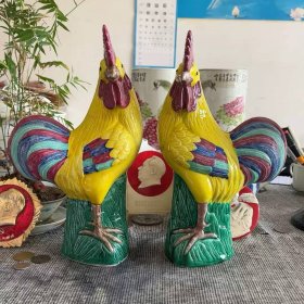 建国后粉彩公鸡瓷塑