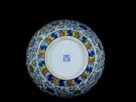 清雍正斗彩八宝纹天球瓶40/30  7890002676