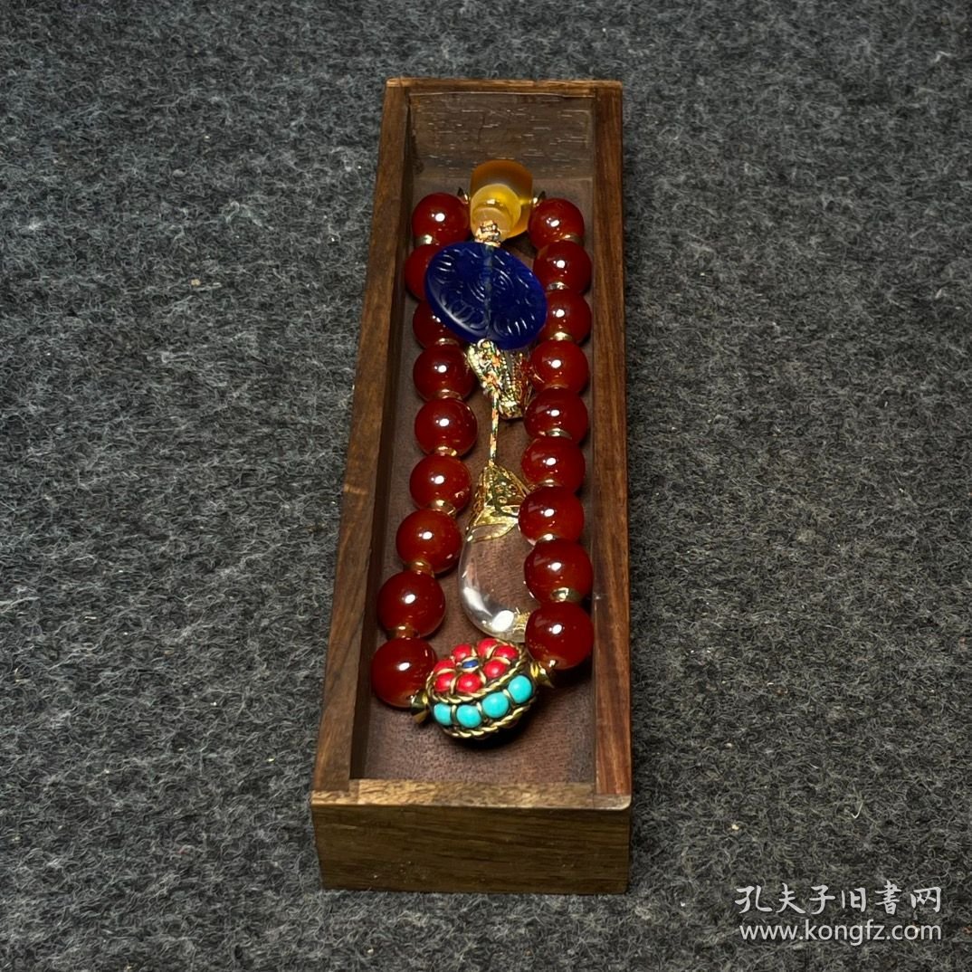 花梨木镶螺钿机关首饰盒内珍藏珍珠十八子手持 手持尺寸：直径14毫米 机关盒尺寸：长宽高20/6.5/4厘米