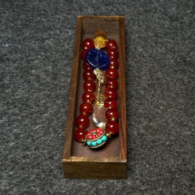 花梨木镶螺钿机关首饰盒内珍藏珍珠十八子手持 手持尺寸：直径14毫米 机关盒尺寸：长宽高20/6.5/4厘米