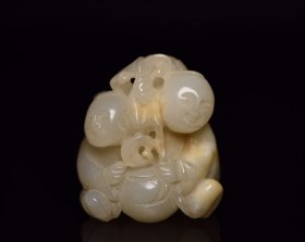 和田玉童子，规格:4.8×4.1×2.9厘米，重量:79克