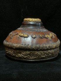 旧藏：葫芦雕二龙戏珠大蝈蝈罐尺寸：高15cm 肚宽23cm 口径8cm592g。